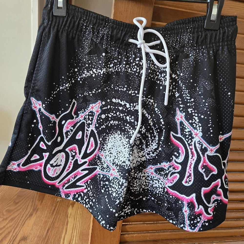 LOST HILLS BRAND NEW Black and White Graphic Shorts